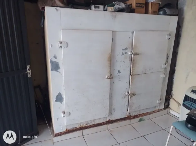 Camara fria três portas