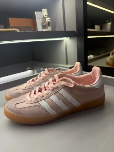 Tênis ADIDAS GAZELLE ROSA 