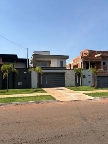Casa Térrea no Jardim América 3 Suítes Área Gourmet , 290m² de Terreno