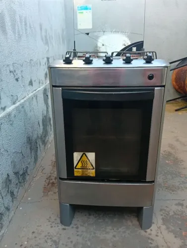 Fogão e forno funcionando