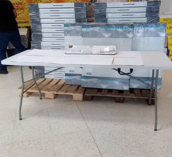 MESA DOBRÁVEL DE 1.80CM GRANDE NOVO