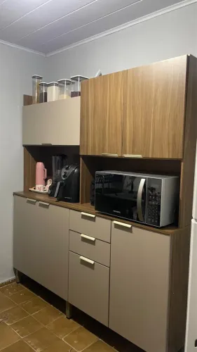 Armário de cozinha seminovo