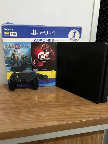 Ps4 SLIM 1TB NENHUMA MARCA DE USO IMPECÁVEL PEGA E USA ENTREGO PRA CAMPINAS E REGIÃO 