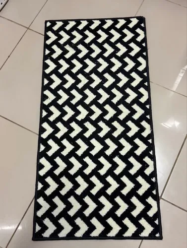 Tapete Retangular Branco e Preto 1,00x0,50m