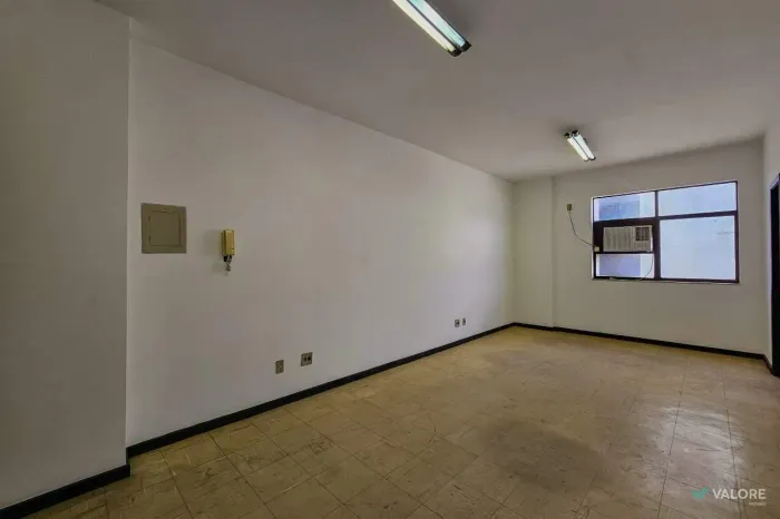 Sala para alugar no Santo Agostinho