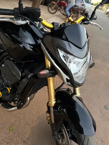 Hornet 600