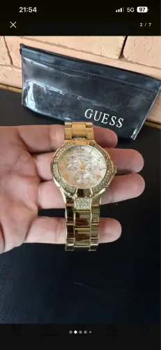 Relógio Guess Dourado Com Pedras Strass