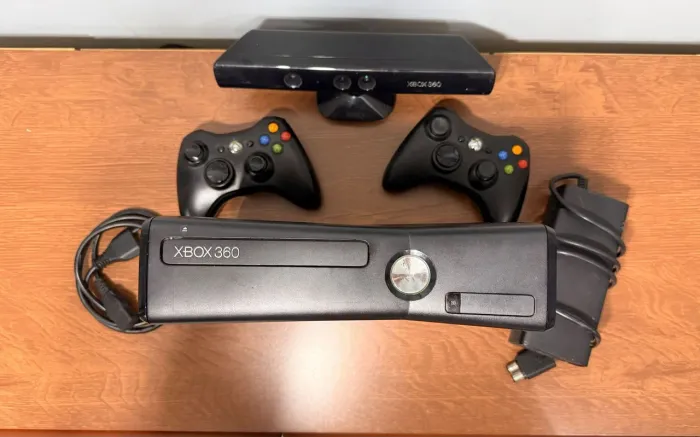Xbox 360 Slim Desbloqueado RGH (ACEITO OLX PAY)