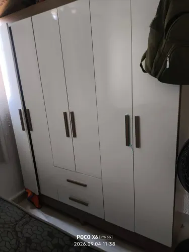 Vendo Cama de Casal, Máquina de Lavar e Guarda Roupa!! 