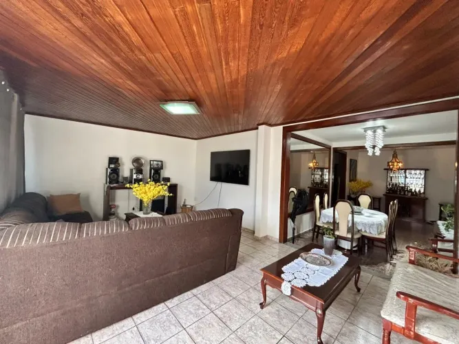 Casa Duplex no Adrianópolis com 4 Quartos