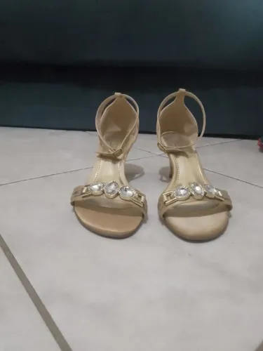 Sandália Beira Rio conforto tamanho 35