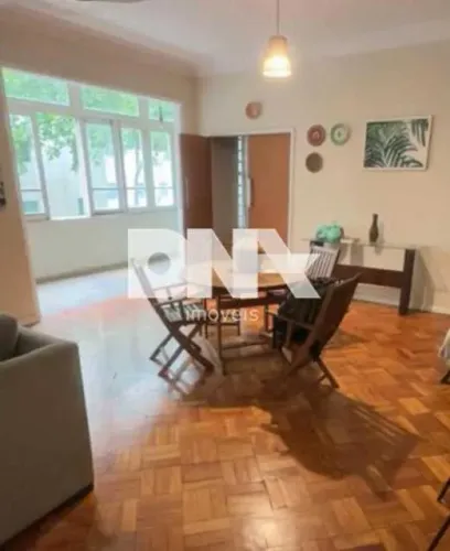 Apartamento : / Residencial / Copacabana