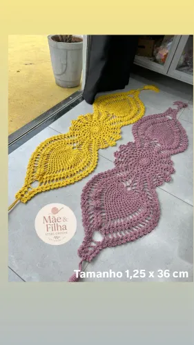 Caminho de Mesa em Crochê