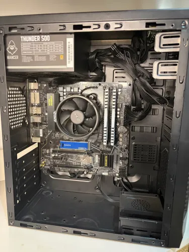 Vendo PC completo com Monitor