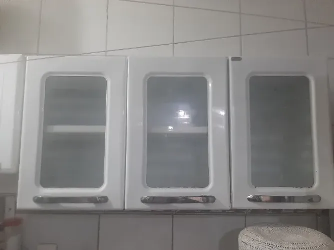 Armário de parede 3 portas de vidro 