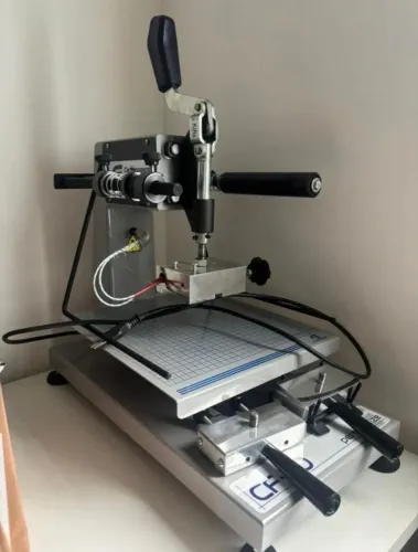 Máquina de Hot Stamping Manual - Cartonagem Fernandez