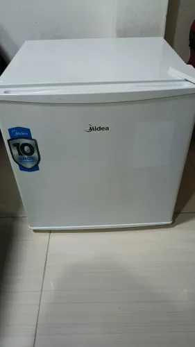 Frigobar Midea
