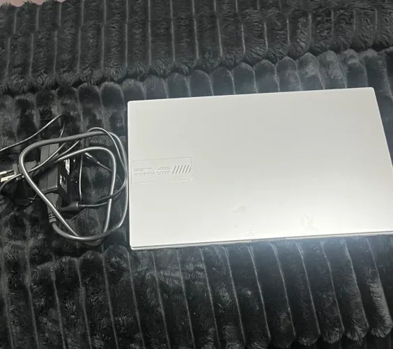 Vendo notebook asus vivobook ou troco por Xbox série s