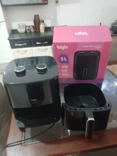 Air fryer semi nova