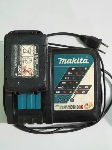 Kit carregador Dc18rc bivolt + BATERIA18v MAKITA