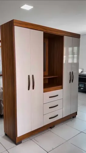 Guarda roupa