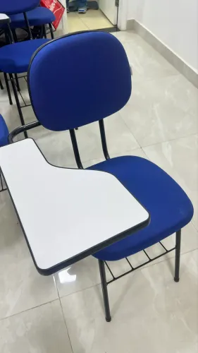 Cadeira escolar