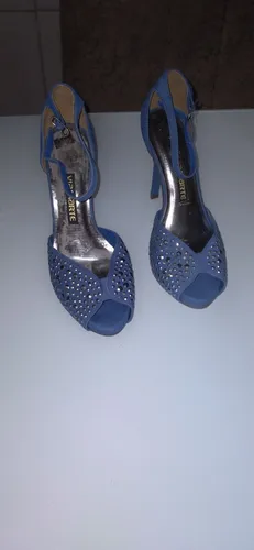 -Sandália Marca Vimarte Azul _ número 36_ Salto 10 cm