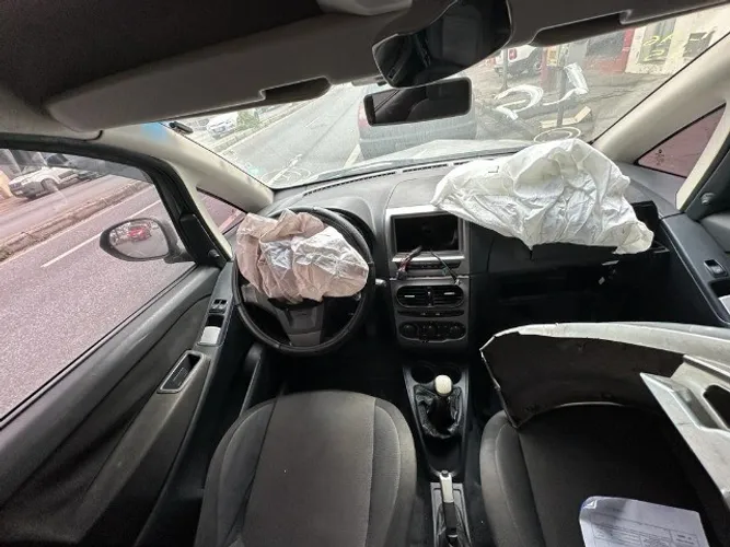 sucata para retirada de pecas fiat ideia elx