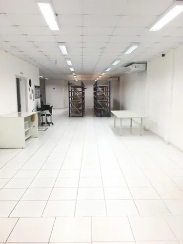A.Moura Gestor Imobiliário-Aluga 1 Ponto Comercial 420m em frente ao Shopping Pátio Belem
