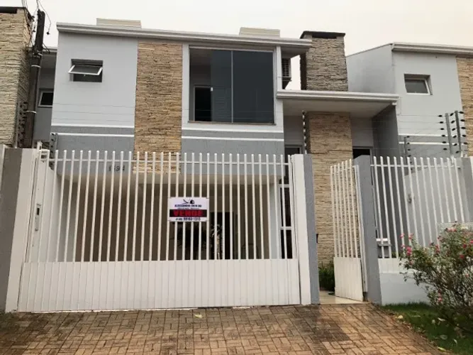 Sobrado mobiliado de 154 M², na treze de maio, próximo ao restaurante Armazém.