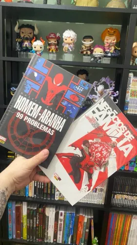 HQs Homem-Aranha: 99 Problemas e Negócios de Família - Editora Panini / Marvel