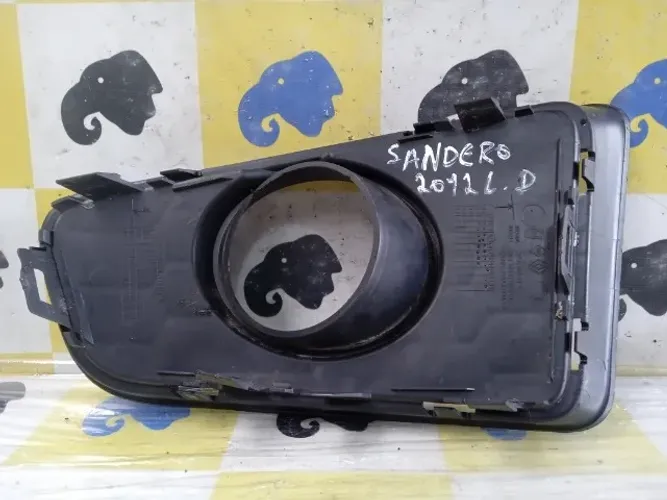 Moldura Milha Direita Sandero 2011-2014