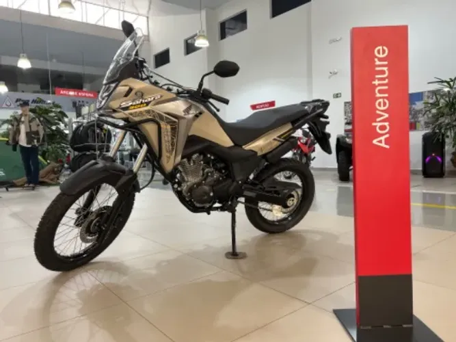 Sahara 300 versão adventure
