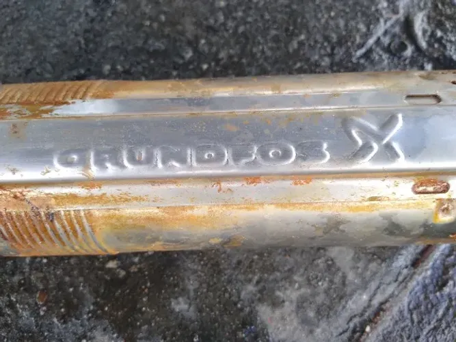 Moto Bomba submersa Grundfos para poços de 4" 220 v profundidade 34 metros