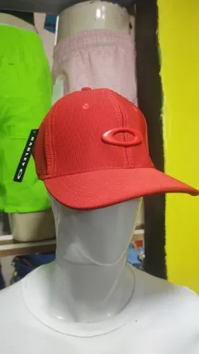 Boné Oakley Novo Vermelho