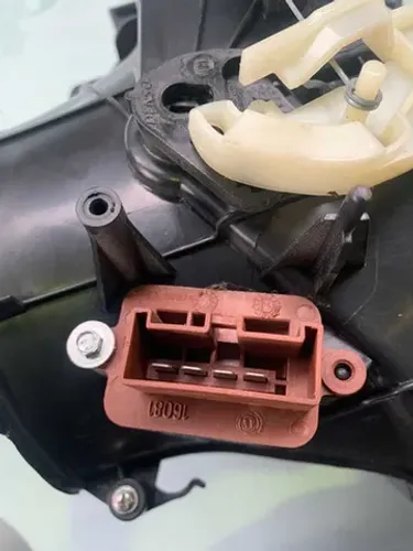 Saida Da Caixa Evaporadora C/ Resistencia Fiat Uno Way 2013
