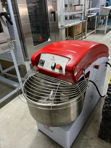 Amassadeira espiral 25kg alta produção trifásica 380 Braesi