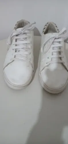 Tenis Mr. Cat feminino Tam. 37 ( Usado).).