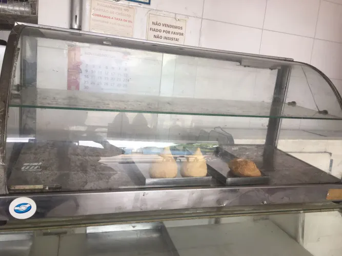 Móveis e Equipamentos de uma Panificadora 