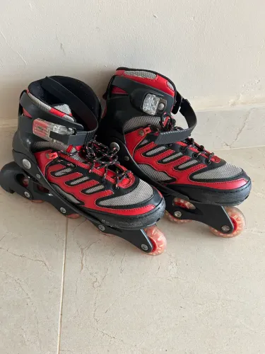 Patins vermelho ajustável 