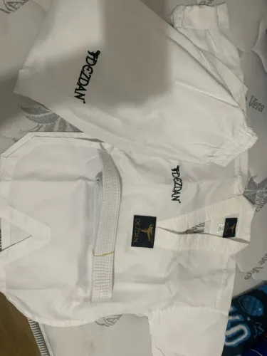 Kimono de taekwondo Infantil - Tamanho 6 Novo