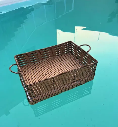 Cesto de vime para piscina