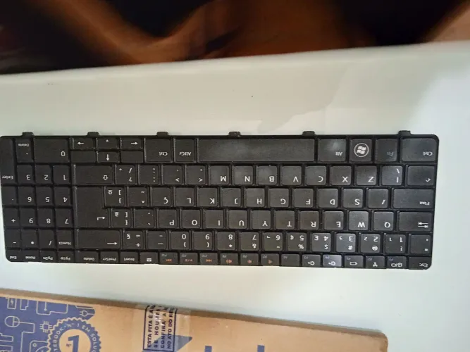 Teclado notebook Dell n5010 os 2 funcionando perfeitamente por 100 reais 