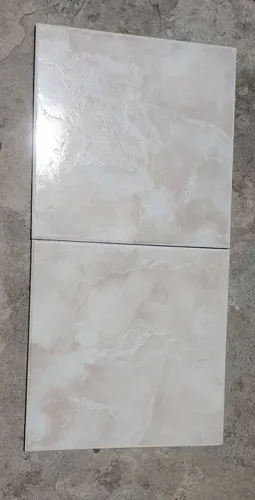 Piso de cerâmica 34x34 cm