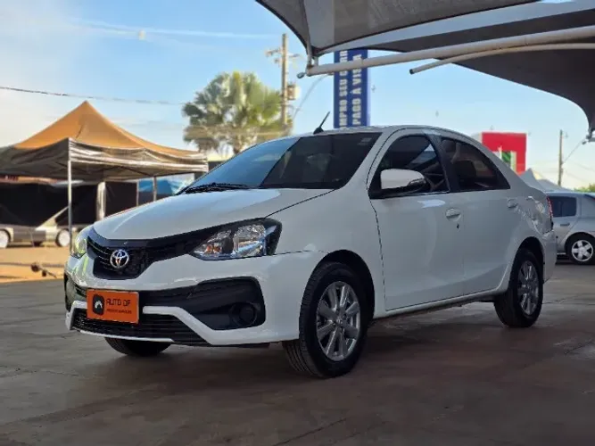 Toyota Etios X Plus Sedan 1.5 Flex 16V 4P Aut. 2020