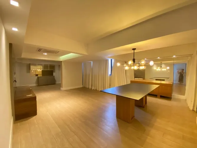 Imóvel para venda possui 195 metros quadrados com 3 quartos em Tirol - Natal - RN