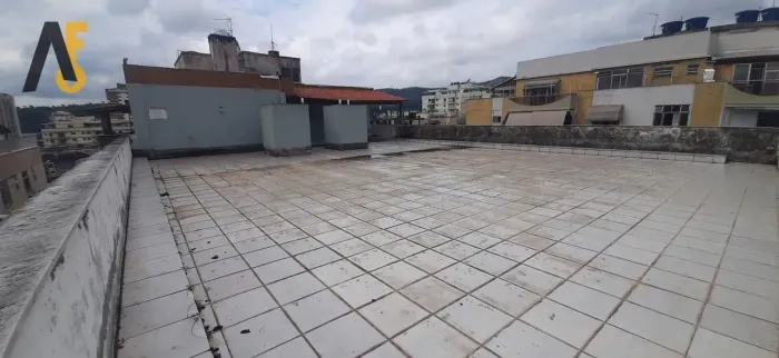 Cobertura com 3 dormitórios à venda, 604 m² por R$ 600.000,00 - Freguesia de Jacarepaguá -