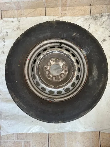 roda/pneus sprinter cdi 415/515 6furos/aro 16 original