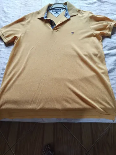 Blusa Polo masculina.