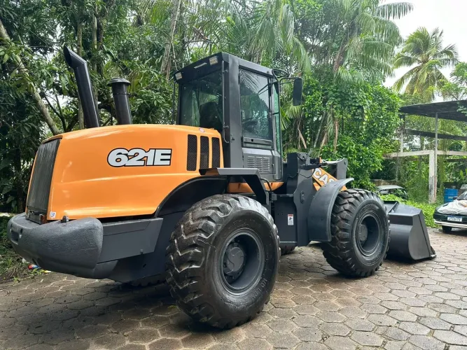 Pá Carregadeira Case 621E